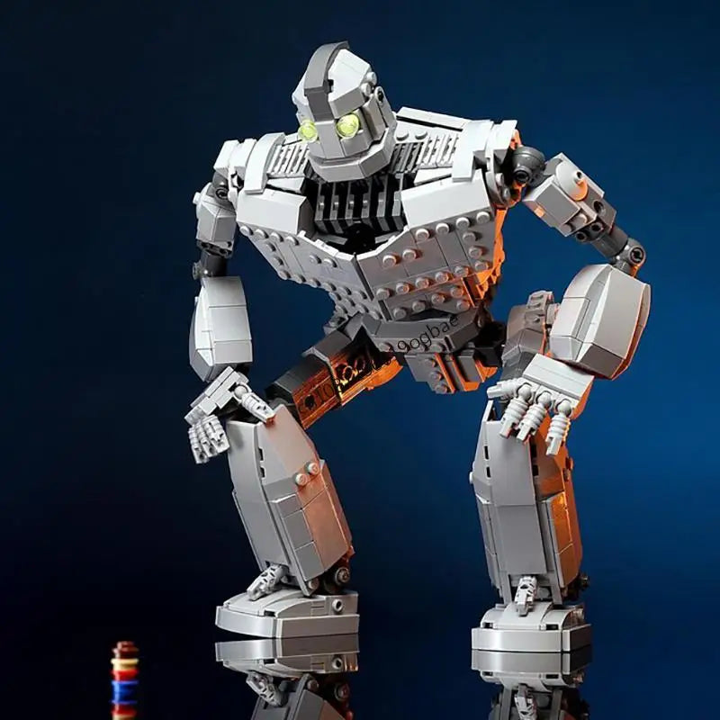 NEW 818PCS game Movie series MOC Iron Gianted model DIY creative ideas Christmas Child Toy Assembly Puzzle birthday Gift