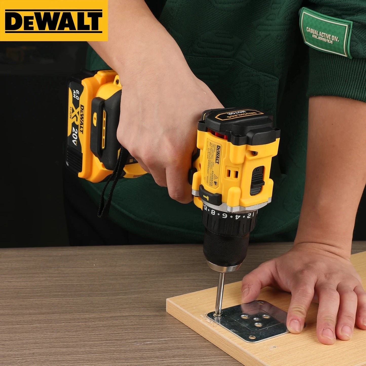 DEWALT Drill and Battery Combo 18V 20V Max Lithium Battery 20V Rechargeable Brushless Compact Electric Screwdriver Hand Drill Impact Drill DCD805