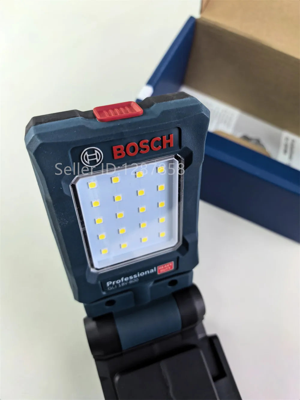 Bosch GLI18V-800 18V Lithium Battery Lamp Handheld 800 lumens Light 3 levels of brightness adjustment (without battery)